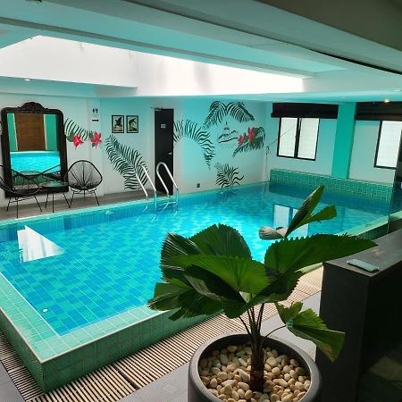 The Boutique Residence Hotel George Town Extérieur photo