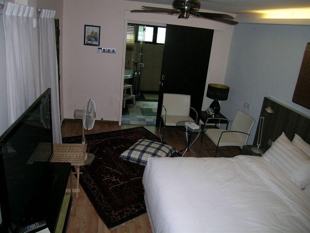 The Boutique Residence Hotel George Town Extérieur photo