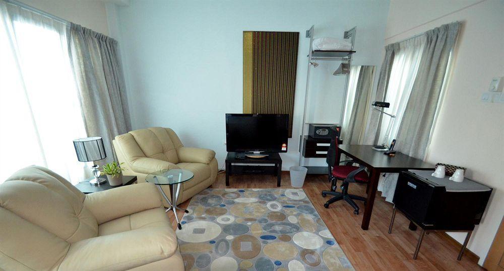 The Boutique Residence Hotel George Town Extérieur photo